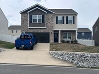 Building Photo - Spacious 3Bed/2.5Bath home in Maryville City Schools district only $2400/month - AVAILABLE NOW