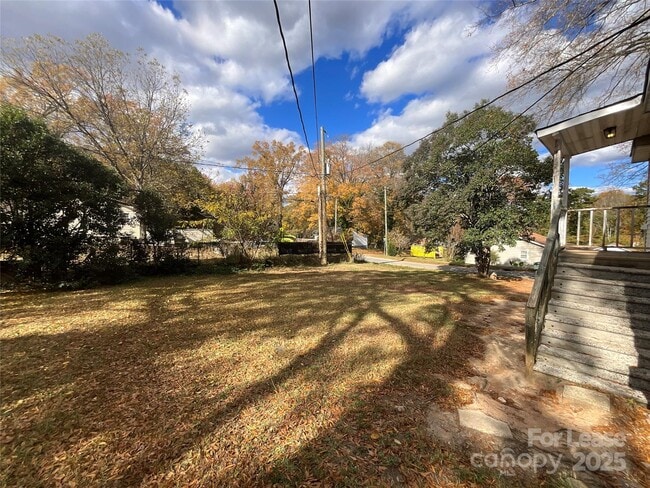 Building Photo - 1501 Madison St