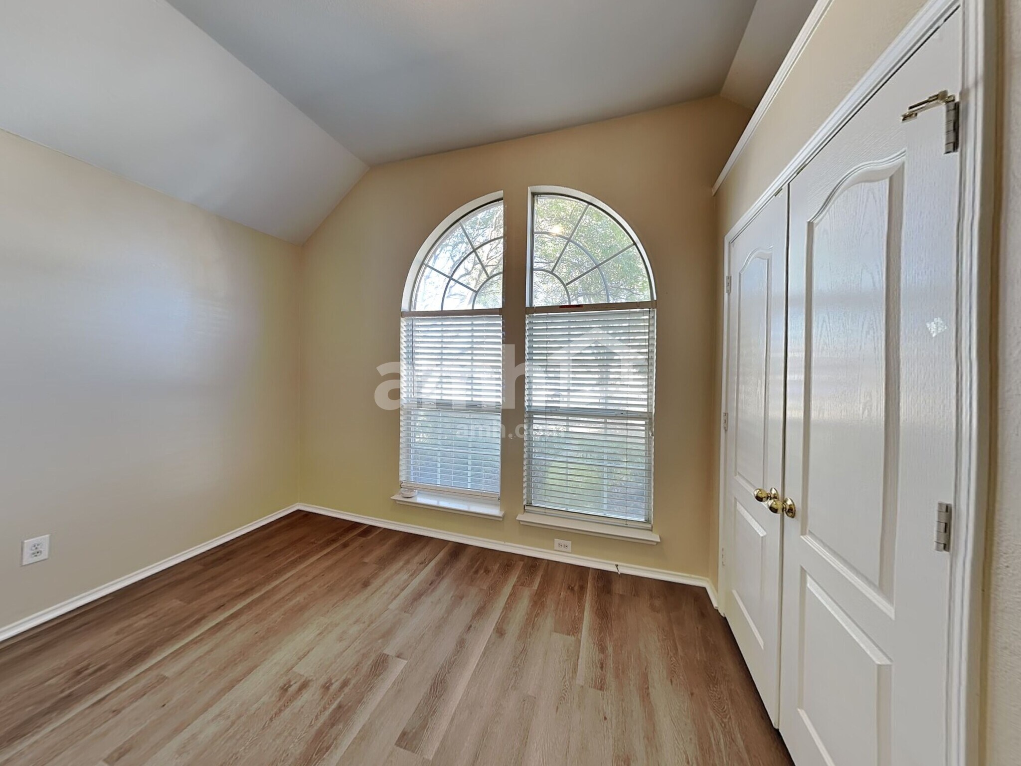 Building Photo - 9132 Tyne Trail