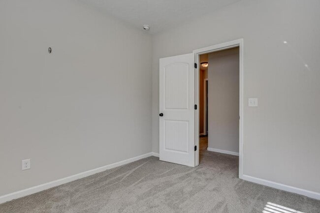 Building Photo - 5006 Copse Dr
