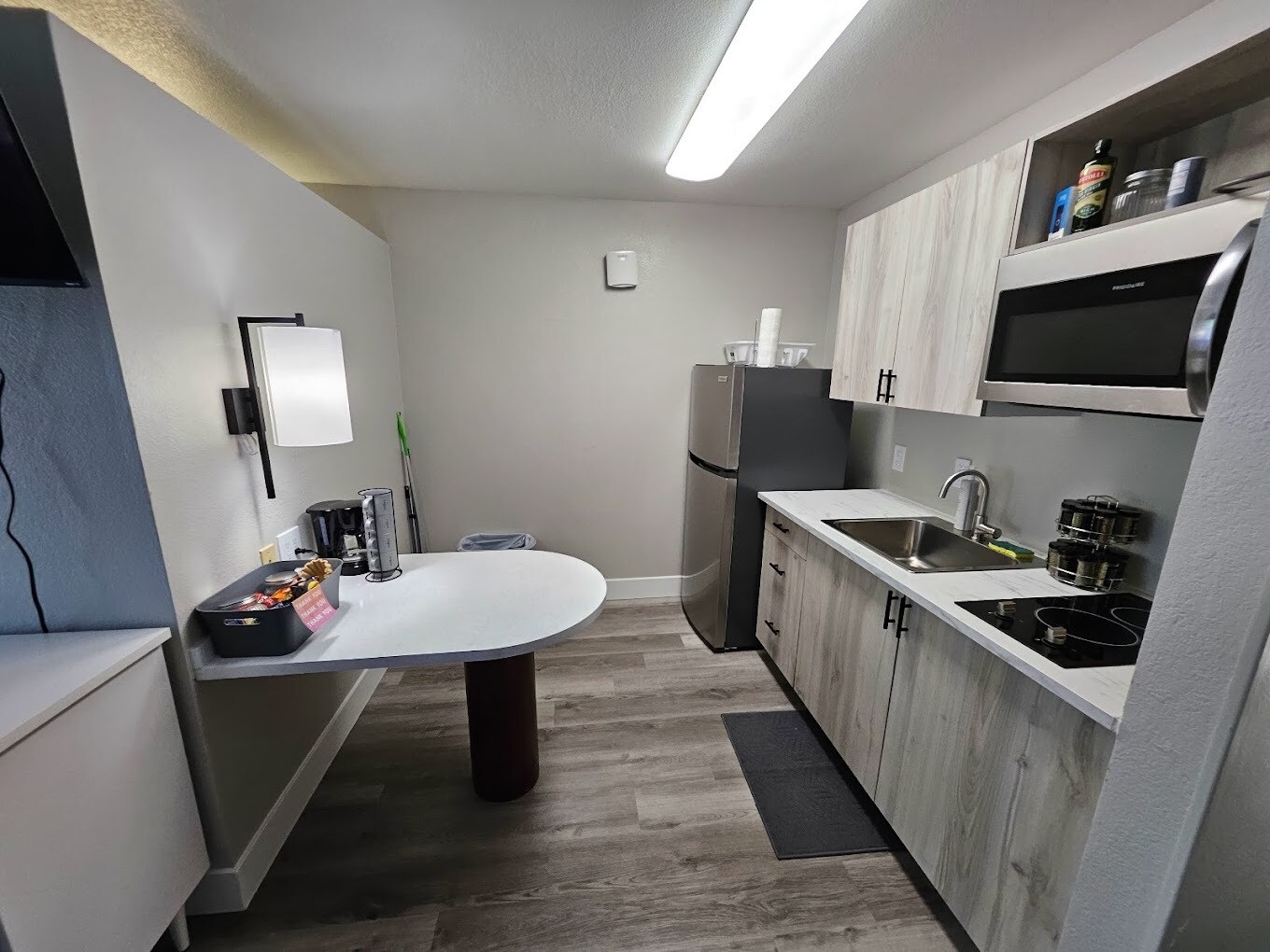 Building Photo - 2700 Gracy Farms Ln