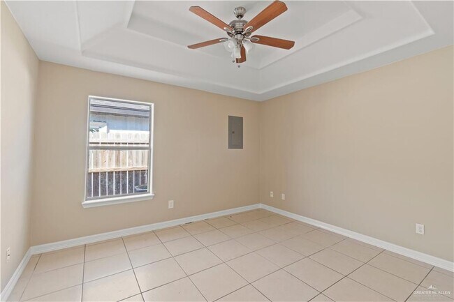 Building Photo - 13 N Lotto Ln