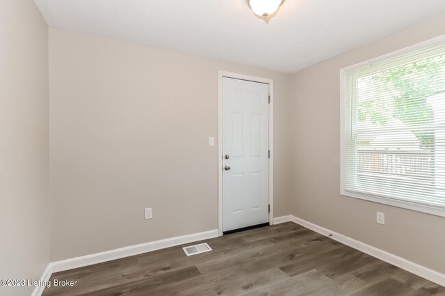 Building Photo - 415 N 42nd St