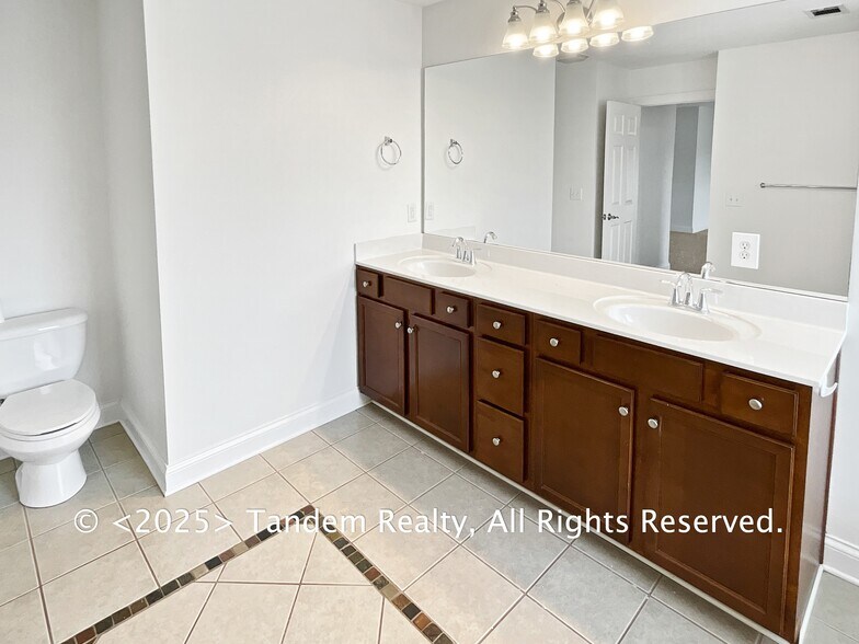 Building Photo - 209 Watson View Dr