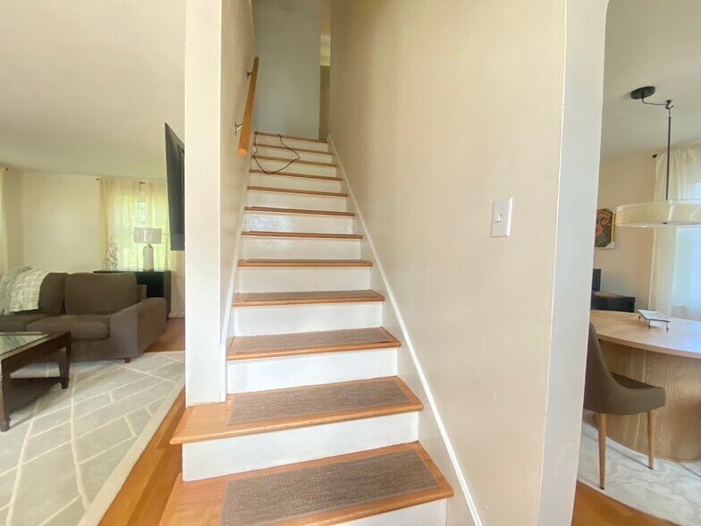 Second floor - 369 Rockhill Rd