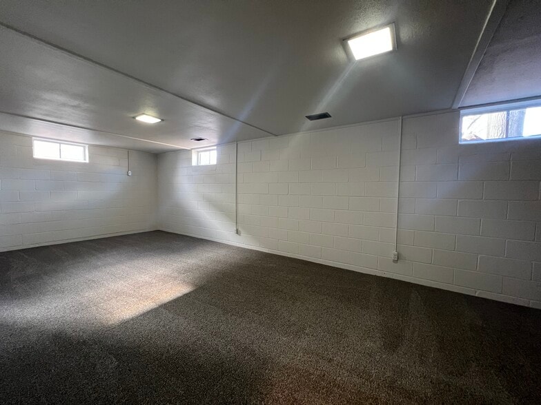 Building Photo - 4032 Worthington Ave