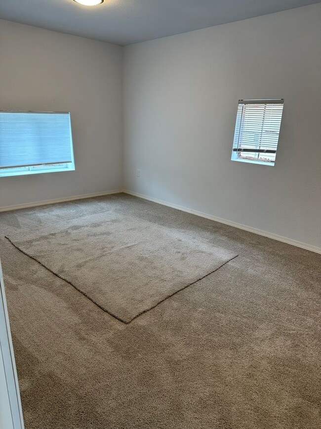 Building Photo - 3 Bed, 1 Bath Home for Rent-$1800