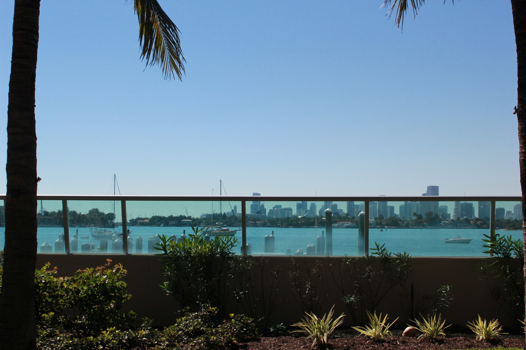 Building Photo - 1500 Bay Rd