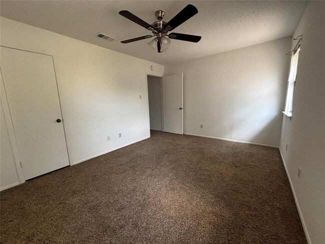 Building Photo - 12413 Deer Falls Dr