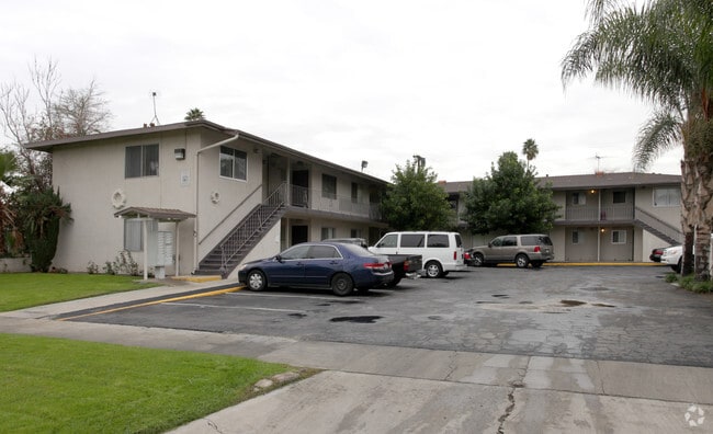 Building Photo - Las Palmas Apartments