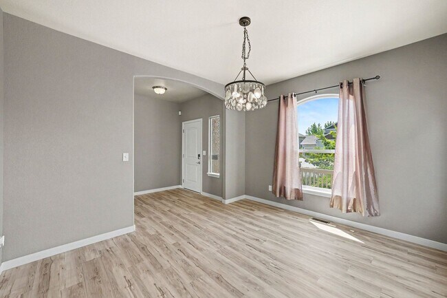 Building Photo - Beautiful home in Liberty Ranch