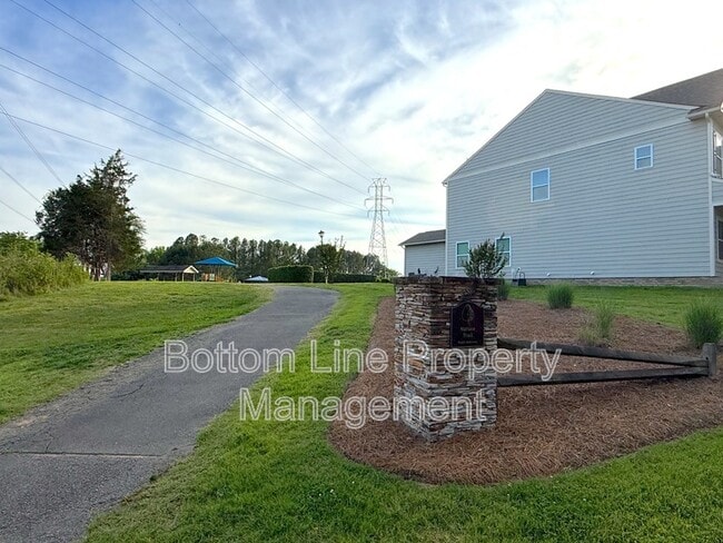Building Photo - 13220 Poetry Wy