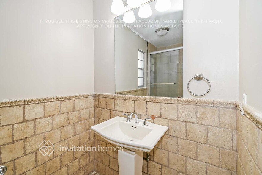 Building Photo - 117 Ridgefield Ct