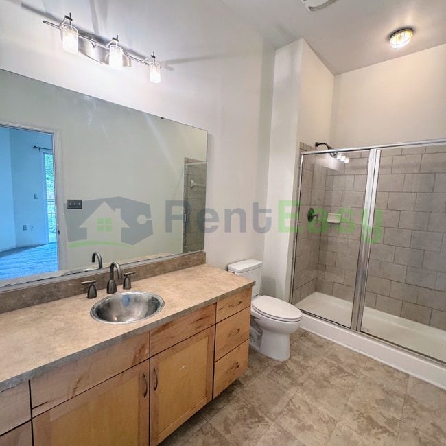 Building Photo - 1400 Granby St