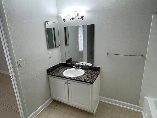 Building Photo - 4708 Walden Cir