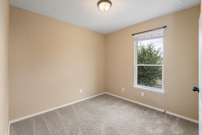 Building Photo - 1078 Bowline Dr