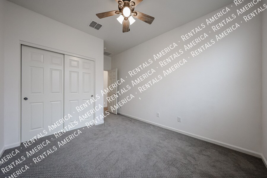 Building Photo - 1857 W 22nd Ave