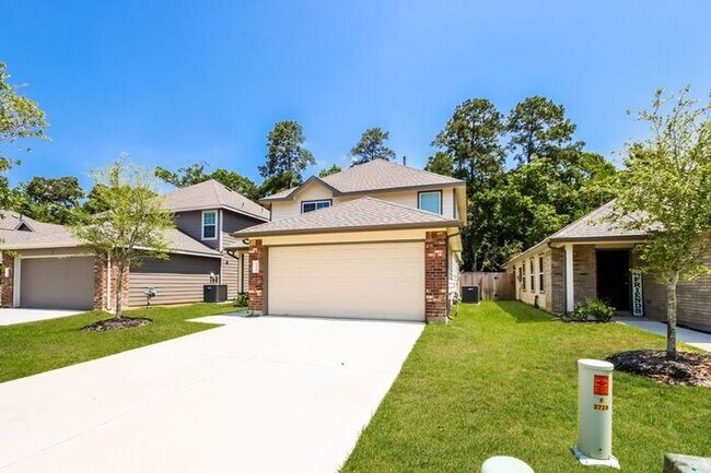 Building Photo - 2732 Madison Ct