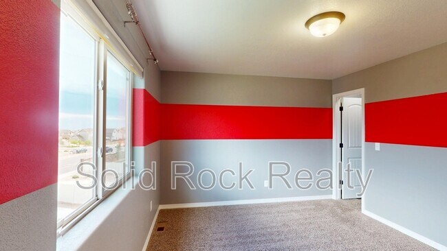Building Photo - 8341 Needle Drop Ct