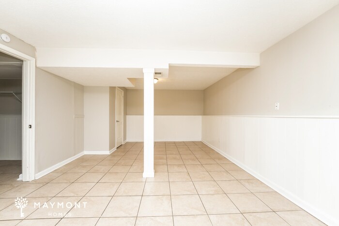 Building Photo - 2130 Scarbrough Dr