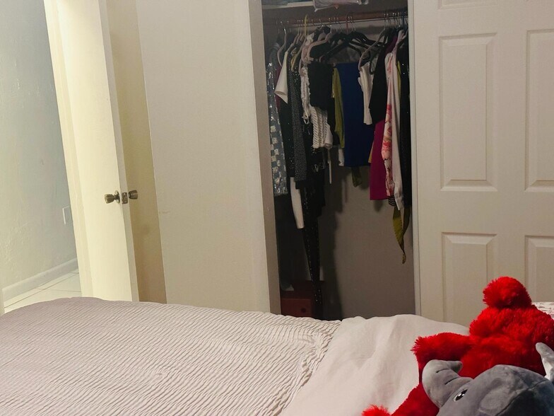 Building Photo - 838 NW 98th St