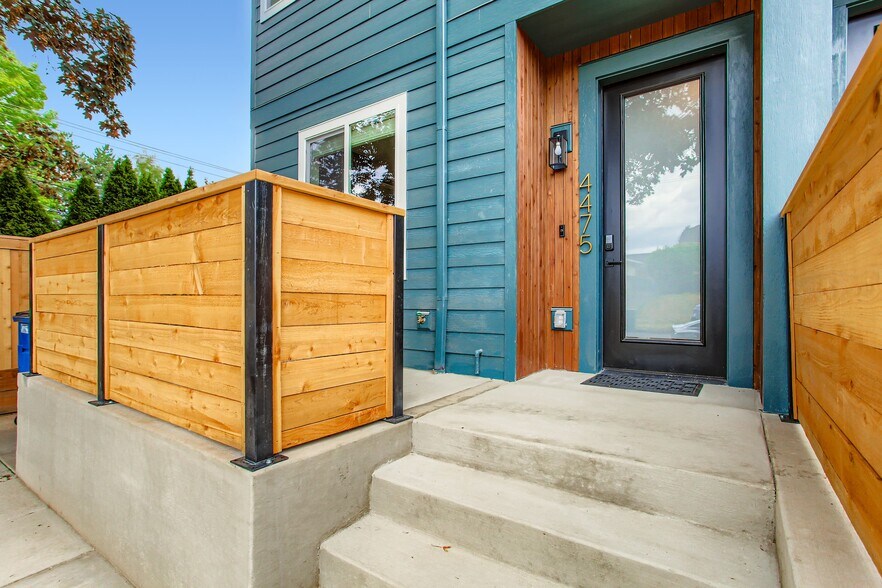 Building Photo - 4475 SE 28th Pl