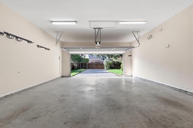 Building Photo - 1405 Salado Dr
