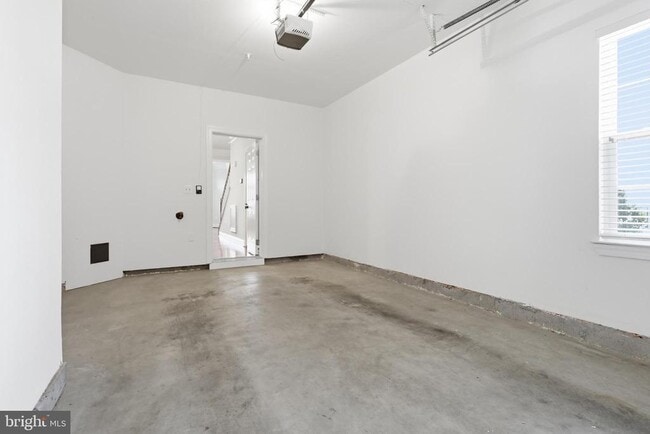 Building Photo - 3624 Spring Hollow Ln