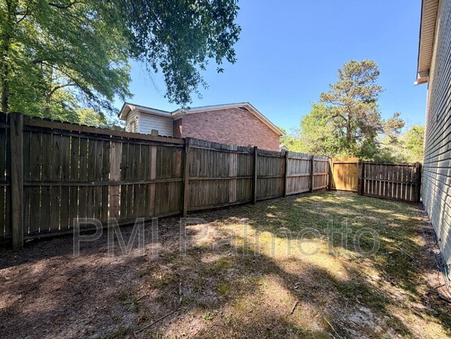 Building Photo - 1919 Tall Pines Cir