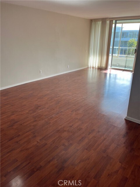 Building Photo - 32653 Seagate Dr