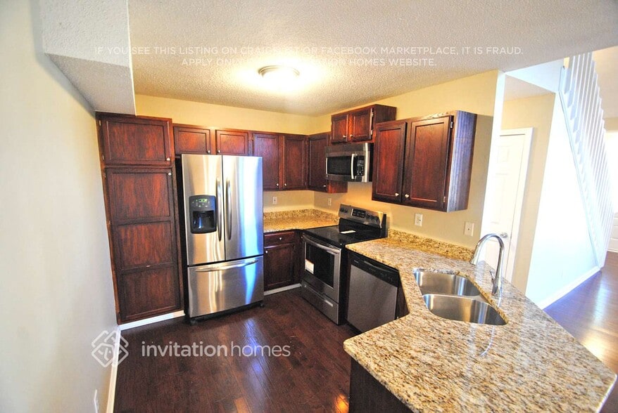 Building Photo - 102 Hillcrest Dr