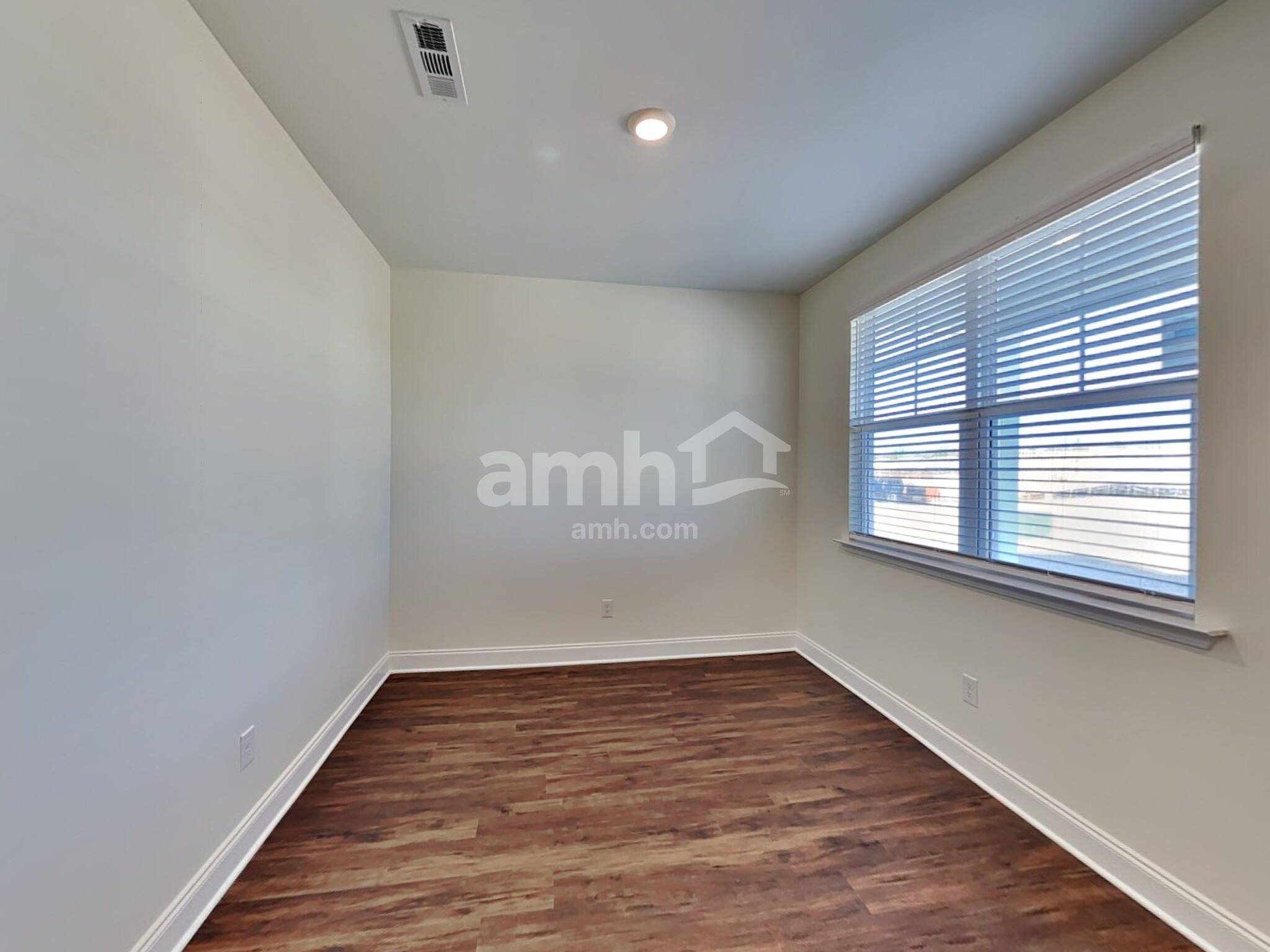 Building Photo - 5305 Virtue Ave