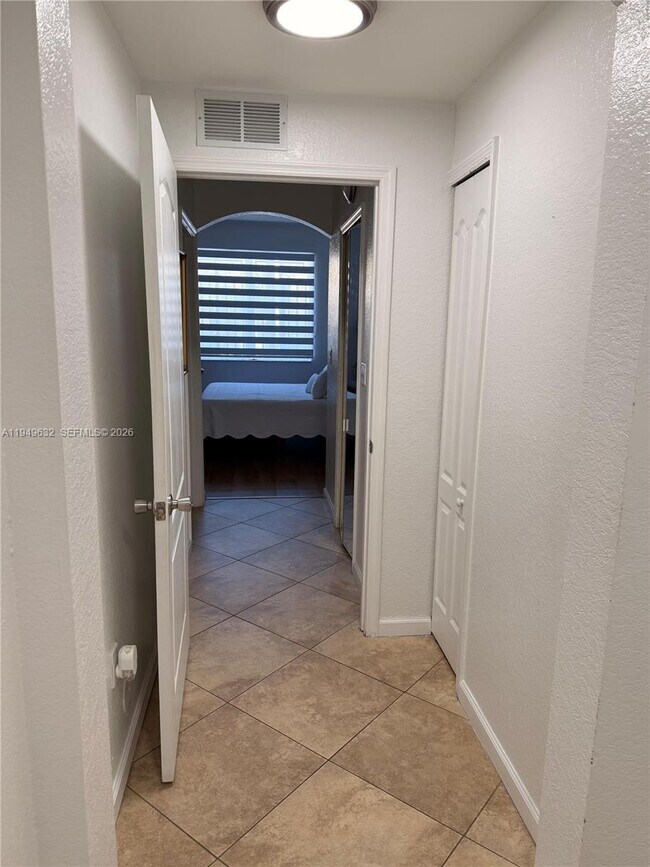 Building Photo - 8814 W Flagler St