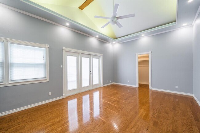 Building Photo - 12625 Memorial Dr