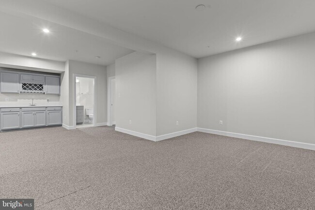 Building Photo - 12600 Coventry Mnr Wy