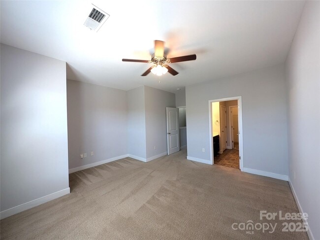 Building Photo - 841 Seigle Point Dr