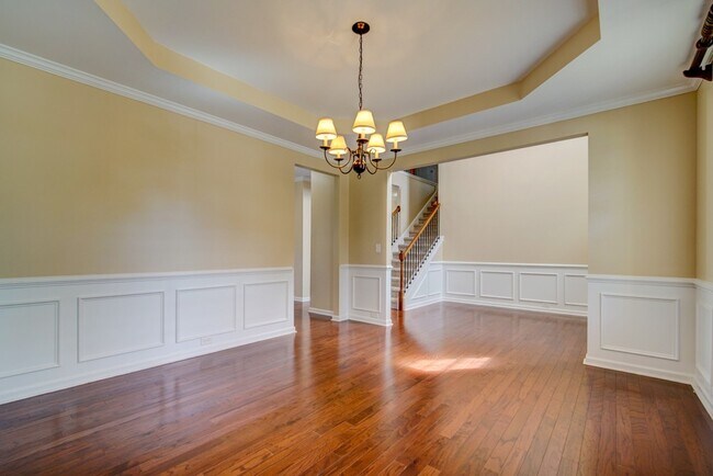 Building Photo - Gorgeous 4/5 BR, 3 BA, 2 Car Garage Home with Fenced Backyard and Large Storage Unit