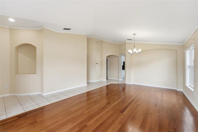Building Photo - 2819 Maguire Dr