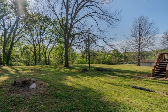 Building Photo - 231 Broadway St