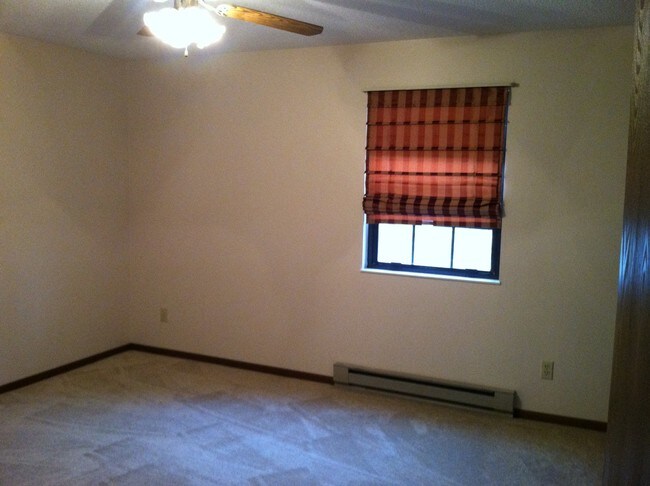 Smaller Bedroom - 2177 Ferguson Rd