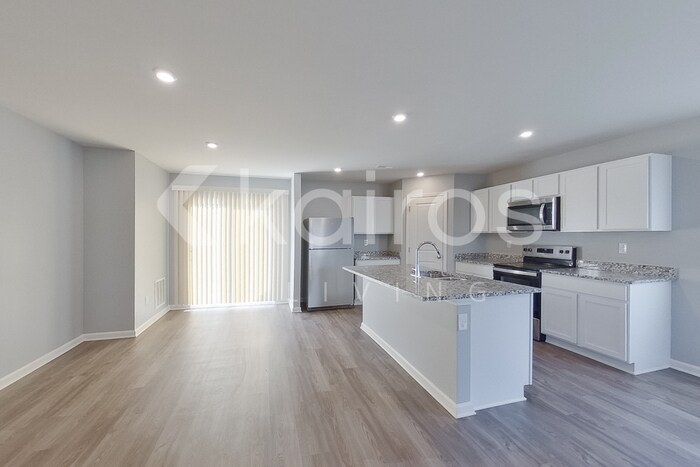 Building Photo - 308 Wild Deer Dr