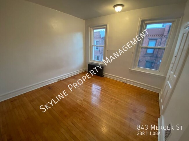 Building Photo - Gorgeous 2 Bedroom Home For Rent in Fishtown!