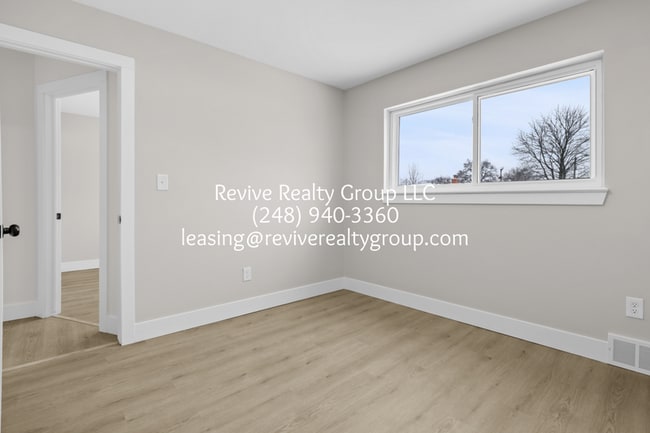 Building Photo - 32112 Pembroke St