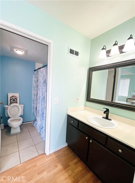 Building Photo - 12922 Royal Palm Cir