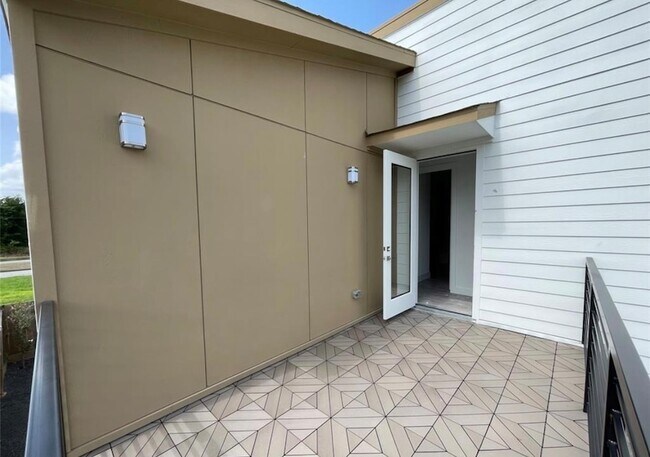 Building Photo - 1703 Cedrocanna Ln