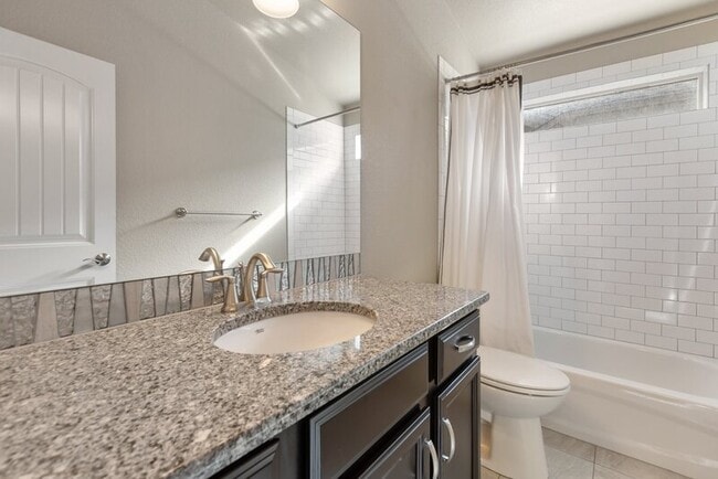 Building Photo - 3003 Looking Glass Way