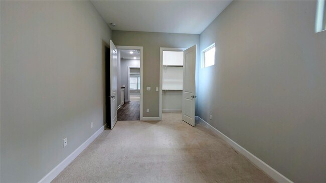 Building Photo - 5116 Pine Reach Dr