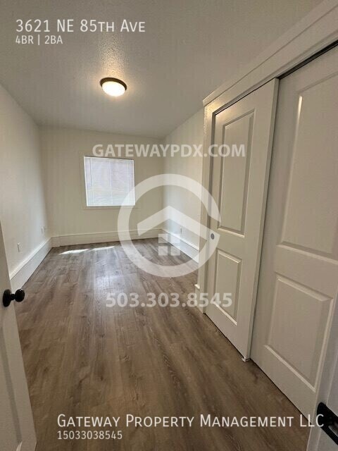 Building Photo - 3621 NE 85th Ave