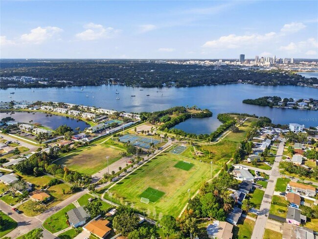 Building Photo - 5092 Beach Dr SE