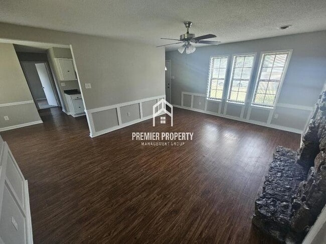 Building Photo - 6814 Greenbark Dr